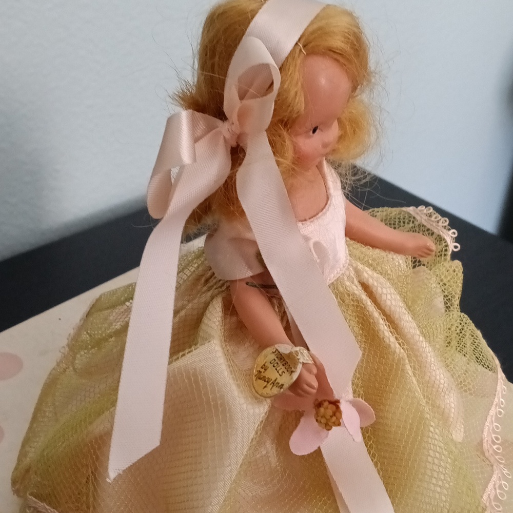 Nancy Ann Storybook Doll #90 Seasons Series Spring w/Box, Tag & more - Picture 10 of 17